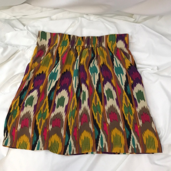 CAbi Dresses & Skirts - CAbi Ikat Bella Skirt Size Small ~ Aztec Print